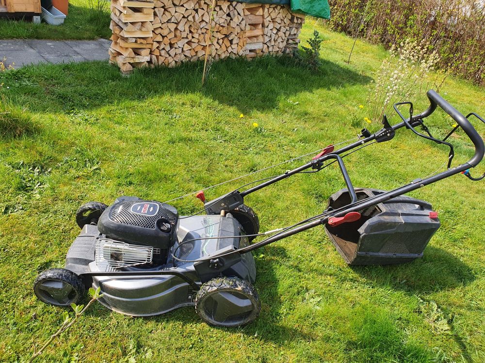 Rasenmäher Brigg & Stratton 500 Series 158cc mit Antrieb (Gebraucht) in — free download