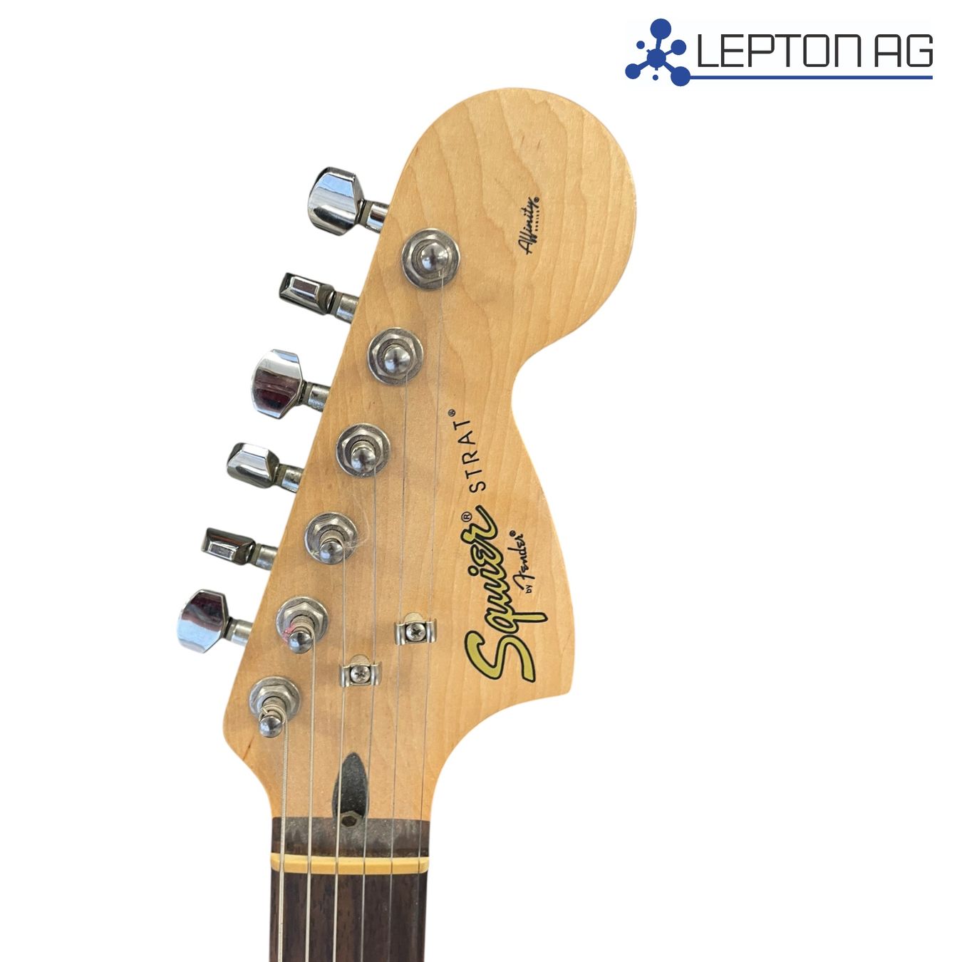 Fender Musikinstrumente: Fender Squier Stratocaster Affinity E-Gitarre mit Verstärker – Gebraucht aus Niederdorf von LeptonAG 3