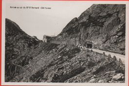 Arrivée au col du GRAND ST. BERNARD - Oldtimer, Auto