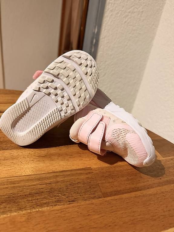 Chaussures filles: Baskets filles – D'occasion à Mont sur Rolle par Tetrus82 3