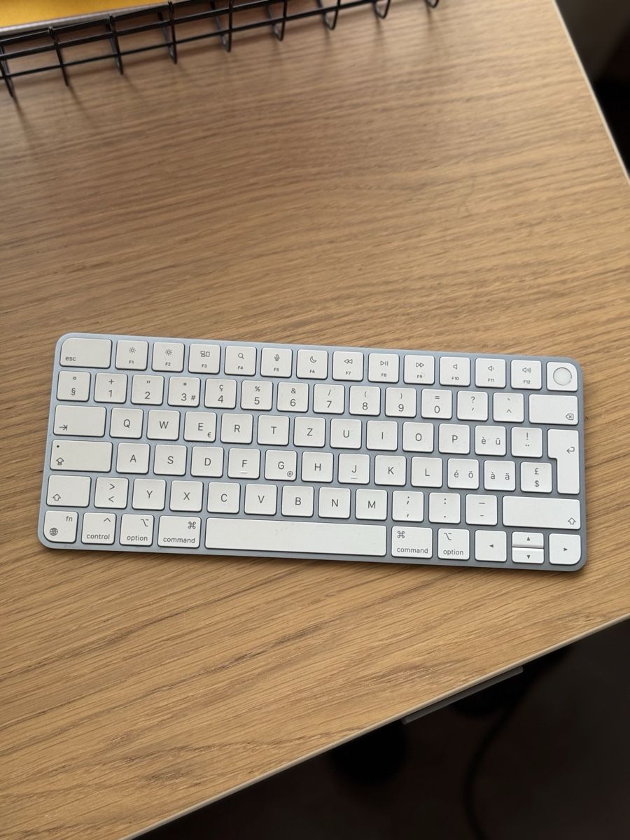 Apple Tastiere: Apple Magic Keyboard - like new – Usato da Zürich venduto da gen1367