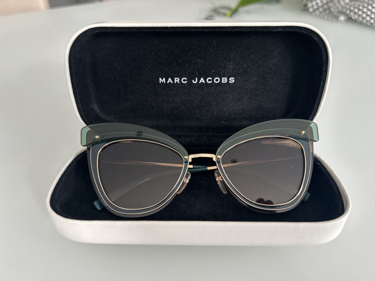 Marc Jacobs Occhiali & Lenti: Lunettes de soleil Marc Jacobs – Nuovo (secondo la descrizione) da Boncourt venduto da fcb2005