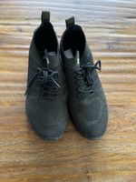 schöne NIKE Gr. 38