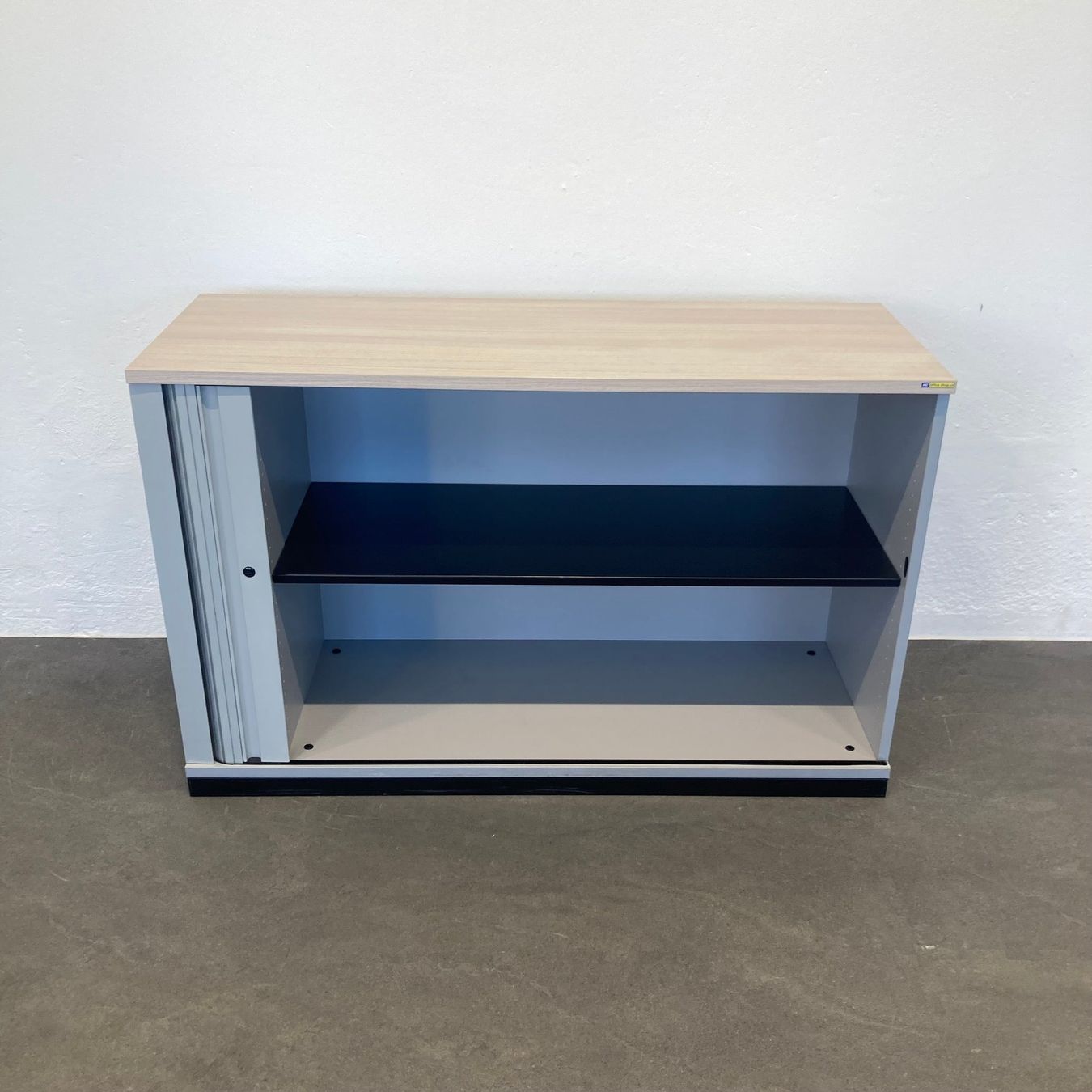 Armadi: Steelcase Share It Lateralschrank 2-OH - – Usato da Schönenwerd venduto da mcofficeshop 1