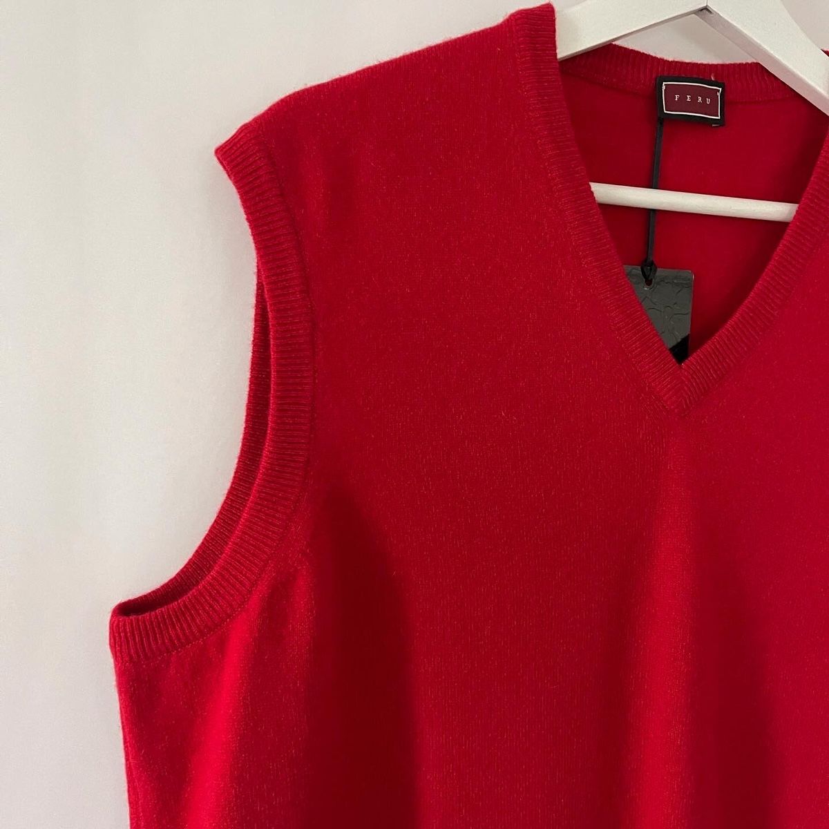 Gilets & Westen: FERU Cashmere Vest  new – Neu und originalverpackt aus Freienbach von Avviivva_Shop 2
