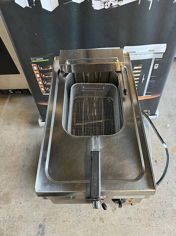 Küchengeräte: Friteuse 10 Liter – Gebraucht aus Brugg AG von lali88 1