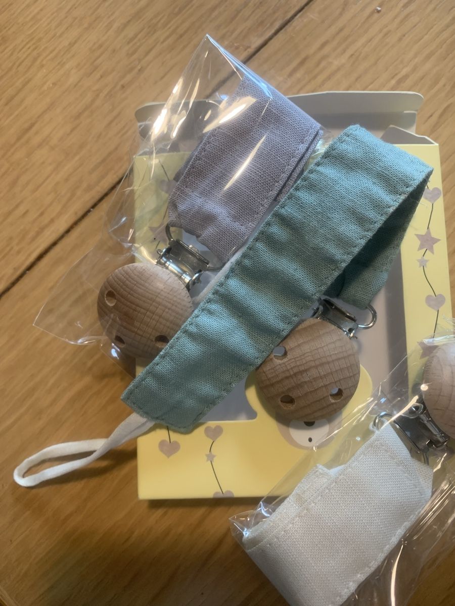 Ketten: 3 Schnullerketten – Gebraucht aus Basel von yir_tj2l 1