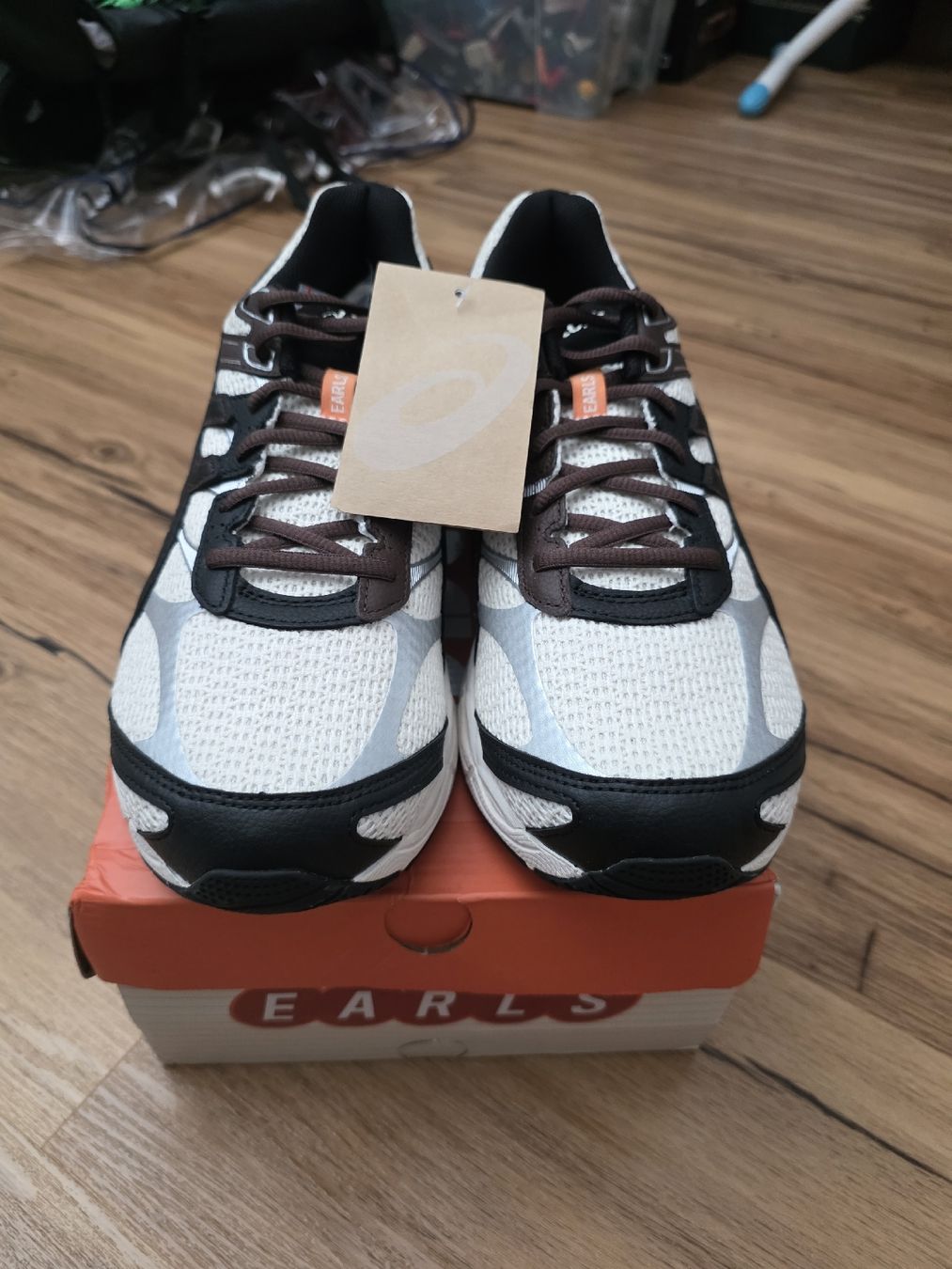 Asics Chaussures hommes: EARLS X GEL-CUMULUS 16 Grösse 44 – Neuf avec emballage d'origine à Oberbüren par UC1987