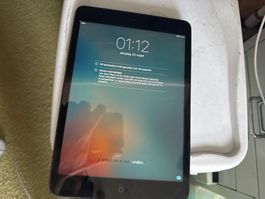 Ipad mini - A1432 - icloude Display gut!!