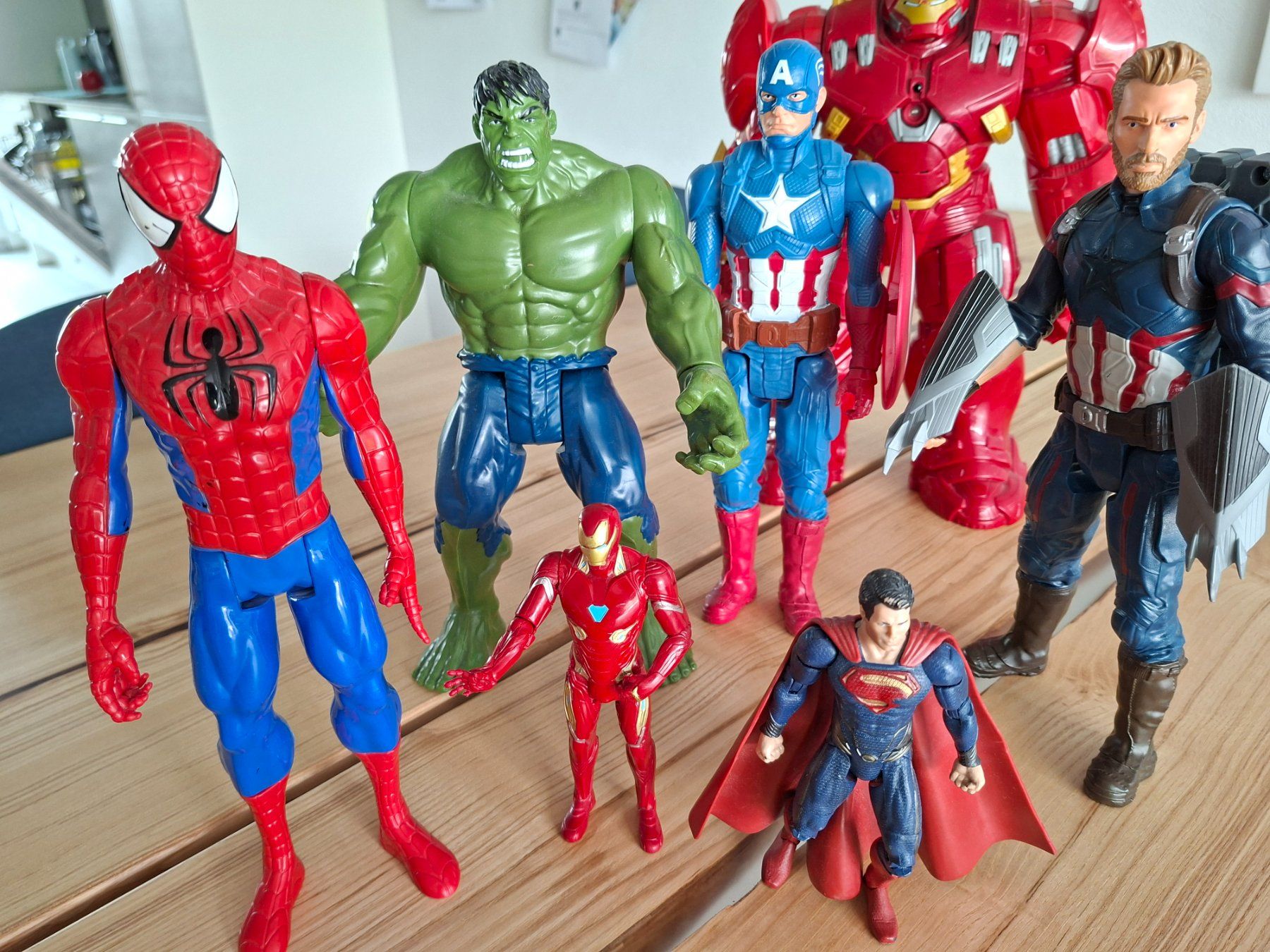 Marvel Spielzeuge: Marvell Action Figuren Set – Gebraucht aus Neunkirch von S_Keller_04