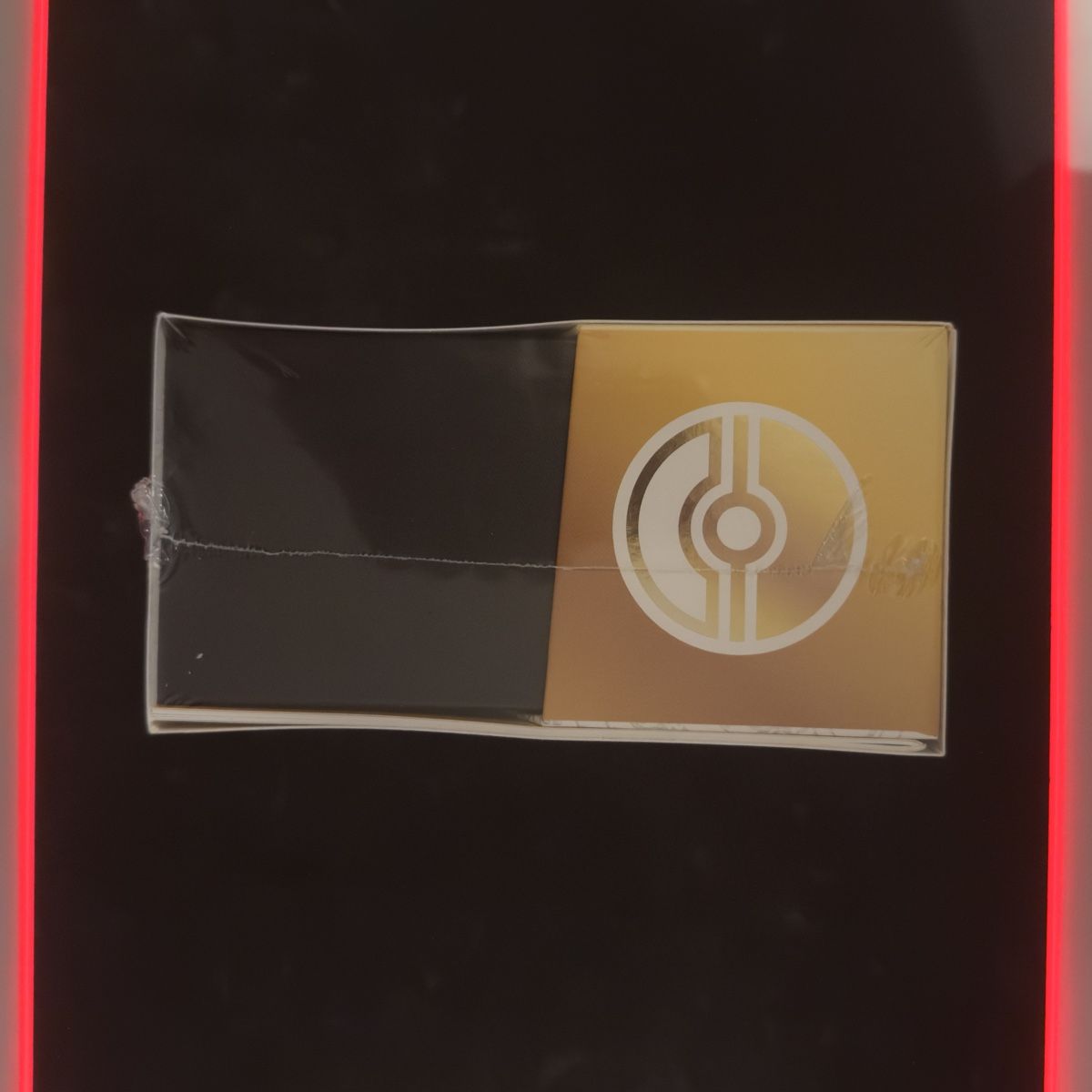 Pokémon Carte collezionabili: Pokemon 30th Celebration Elite Trainer Box Sealed – Nuovo e nell'imballaggio originale da Zürich venduto da yak_97kt 5