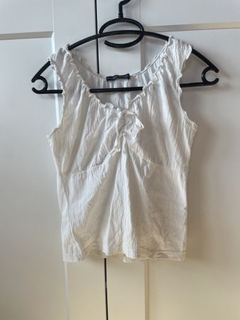Brandy Melville Ruffle Top weiss
