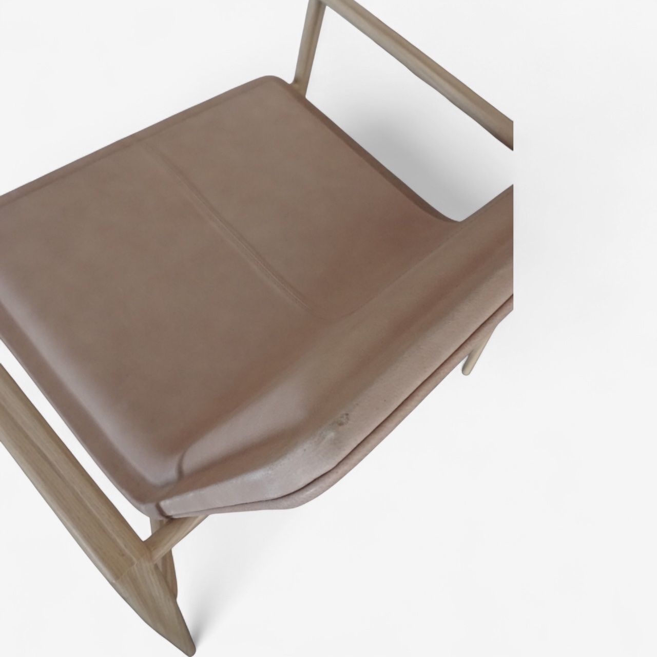 Poltrone: BRASILIANISCHER LEDER-LOUNGE-SESSEL – Usato da Tägerwilen venduto da jwolfstudio 4