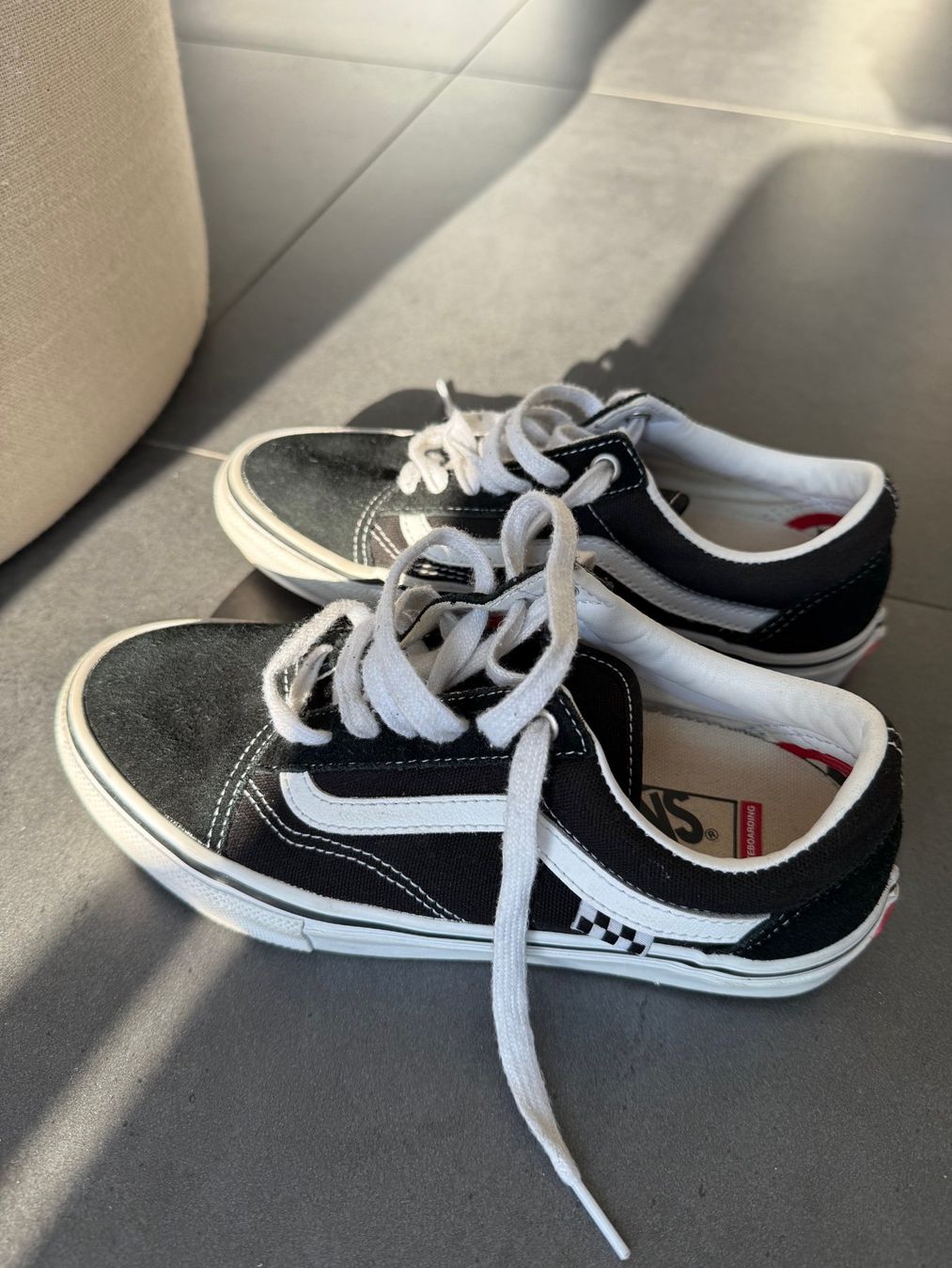 Vans Scarpe da uomo: Vans Old Skool - Noir et blanc - Taille 38 - Excellent! – Usato da etoy venduto da lau_k5cp 3