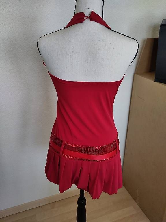 Kleider: Rotes Kleid – Gebraucht aus Zürich von njerryrocky