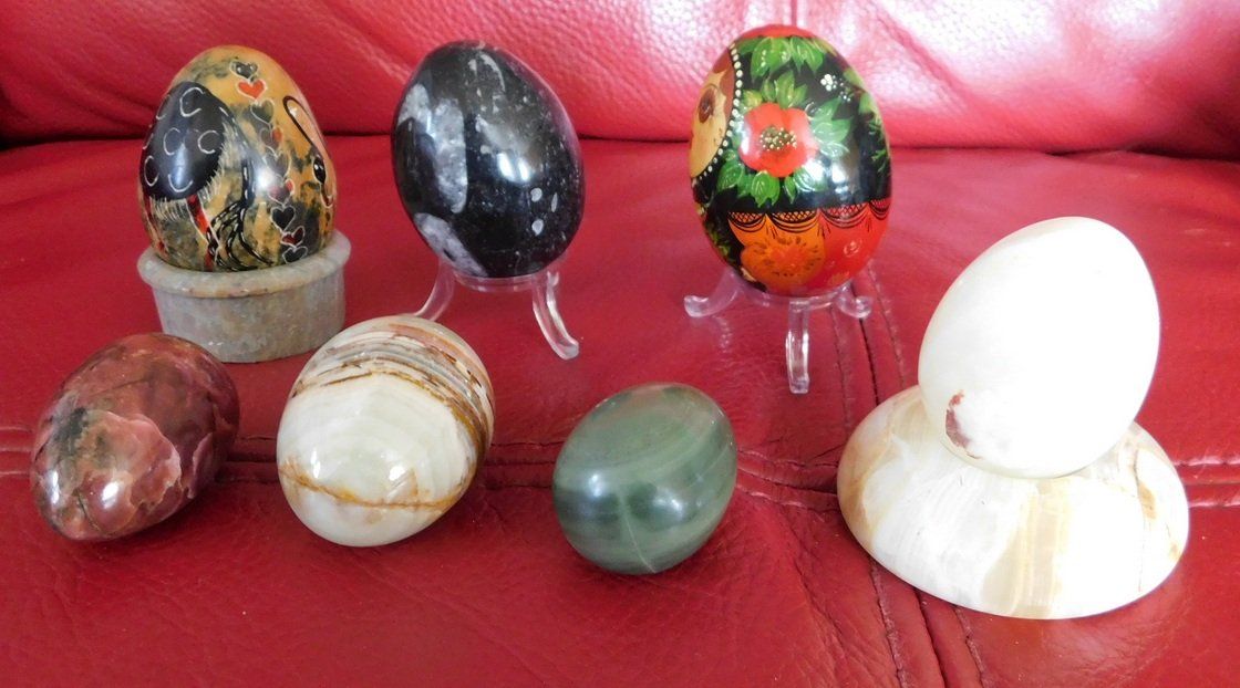 Tutte le decorazioni: Stein Eier , Marmor, Alabaster und Holz, Handmade – Usato da Villnachern venduto da Schnugelchen