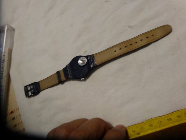 Swatch Montres: S-WATCH HERREN UHR,QUARTZ.SWISS MADE.DATE.TAG.LÄÜFT – D'occasion à zürich par ahmad01 3