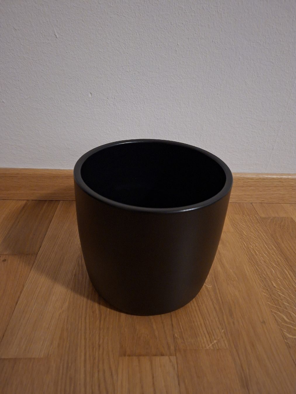 Vasi & Recipienti: Schwarze Vase aus Keramik – Nuovo (secondo la descrizione) da Zürich venduto da lui_q6mt