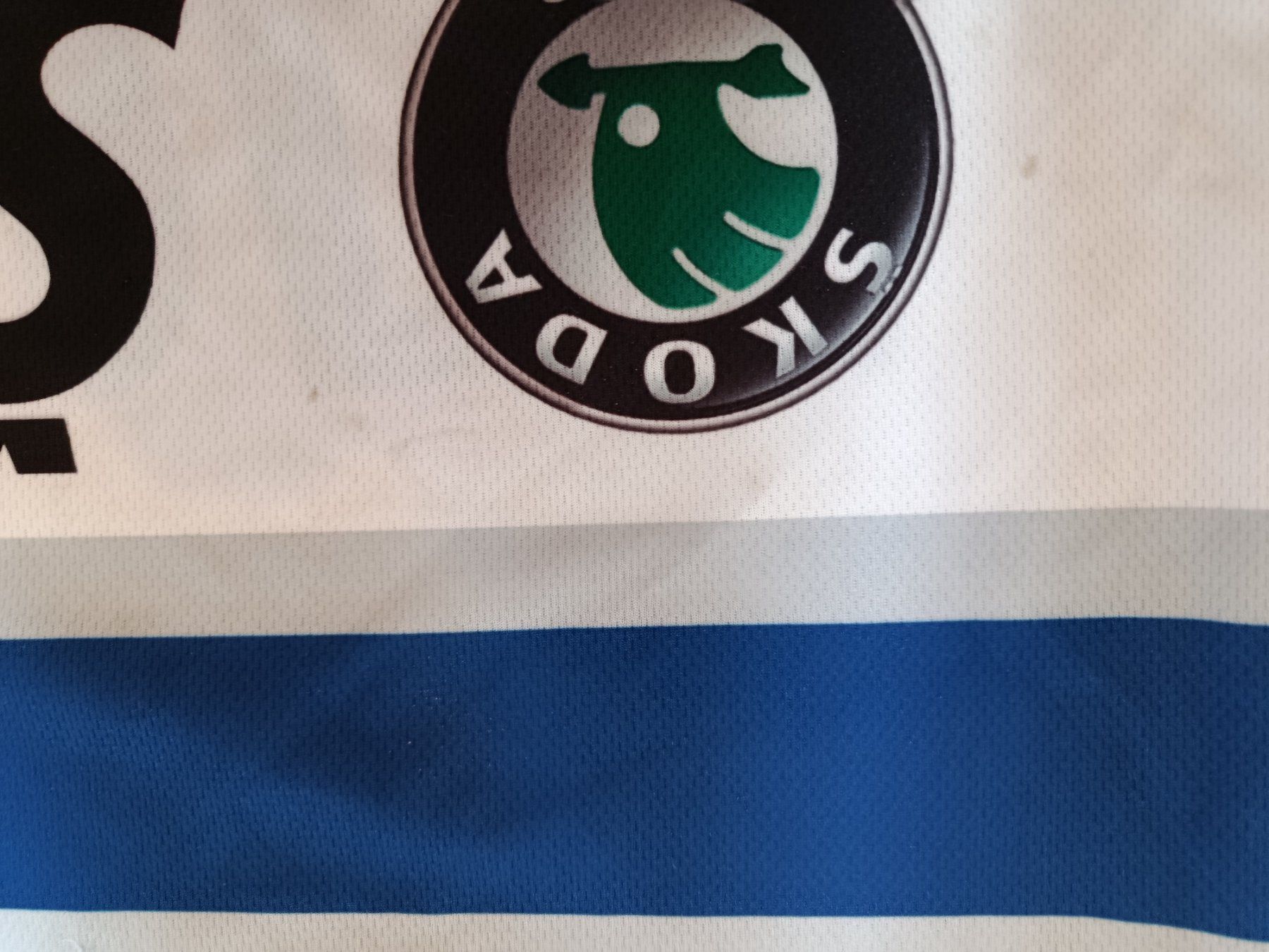 Canottiere & Pantaloni: Eishockeytrikot IFK Helsinki – Usato da Gampelen venduto da burger1993 1