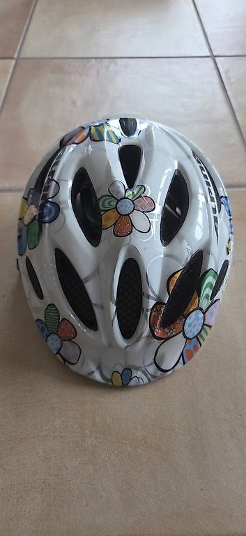 Caschi: Casque vélo avec led – Usato da Sergey venduto da FSD12