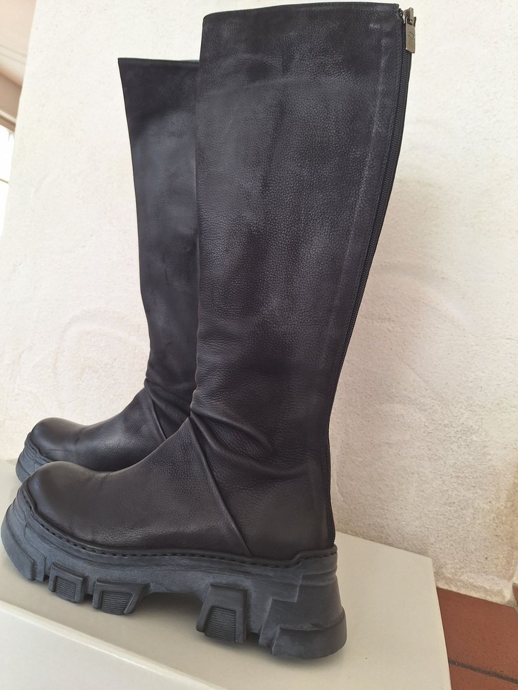 Lofina Scarpe da donna: Lofina Stiefel NEU Gr.38 – Nuovo e nell'imballaggio originale da Huttwil venduto da Xy79 1