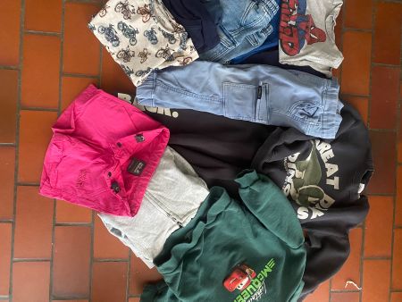 Kinder Kleiderpaket Gr. 104