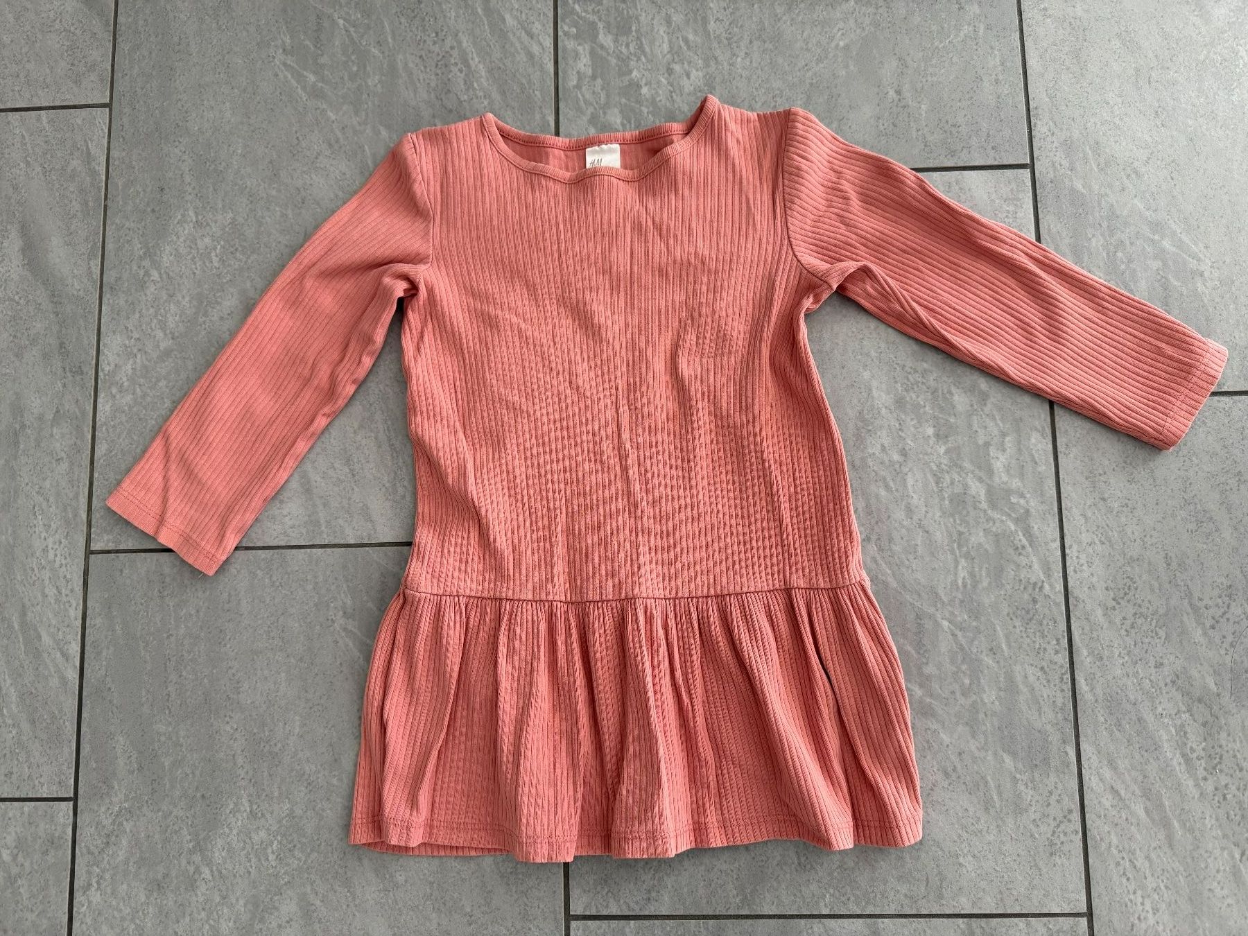 H&M Vestiti & Gonne: Kleid - Grösse 104 - H&M – Usato da Bülach venduto da Loredana13