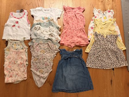 Sommerkleider-Paket für Mädchen in Grösse 74
