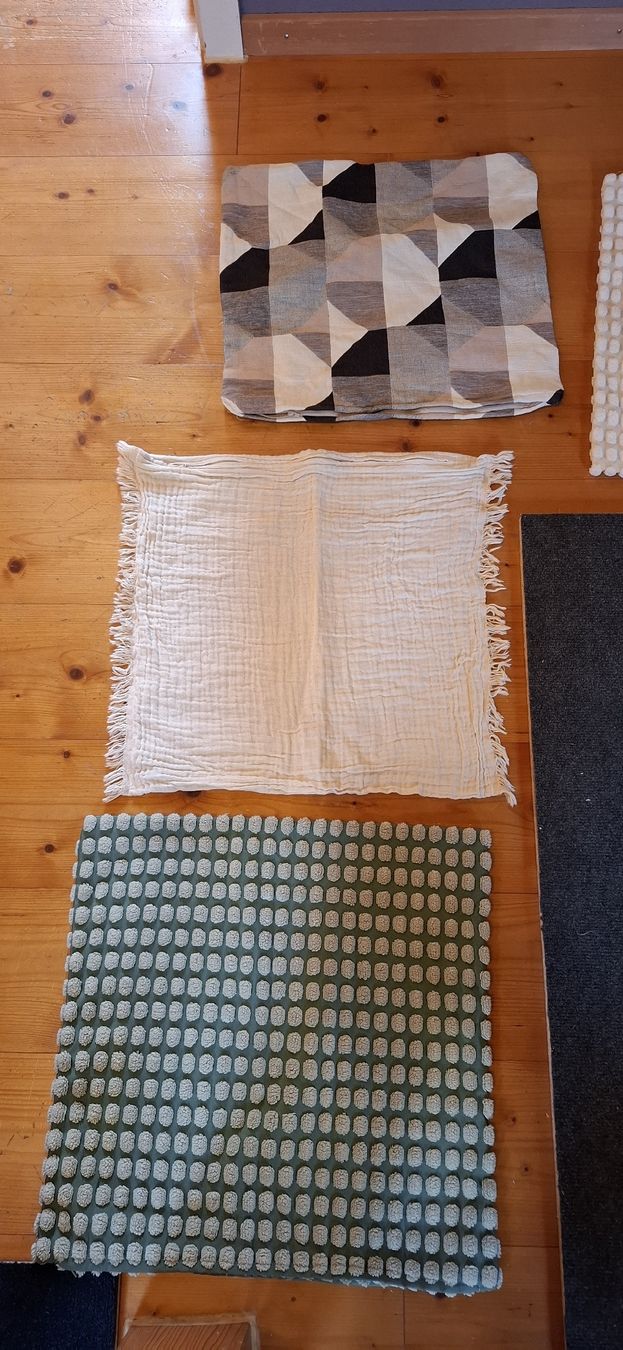 Ikea Cuscini: 4 Kissenbezüge – Nuovo (secondo la descrizione) da Hittnau venduto da lei_7hnt