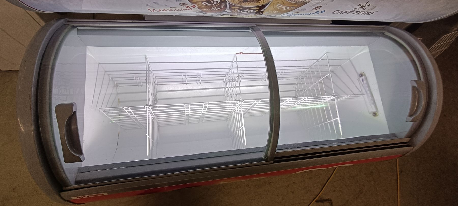 Congelatori: Doppeliefkühler für Eis – Usato da Pfäffikon ZH venduto da K-V-M 4