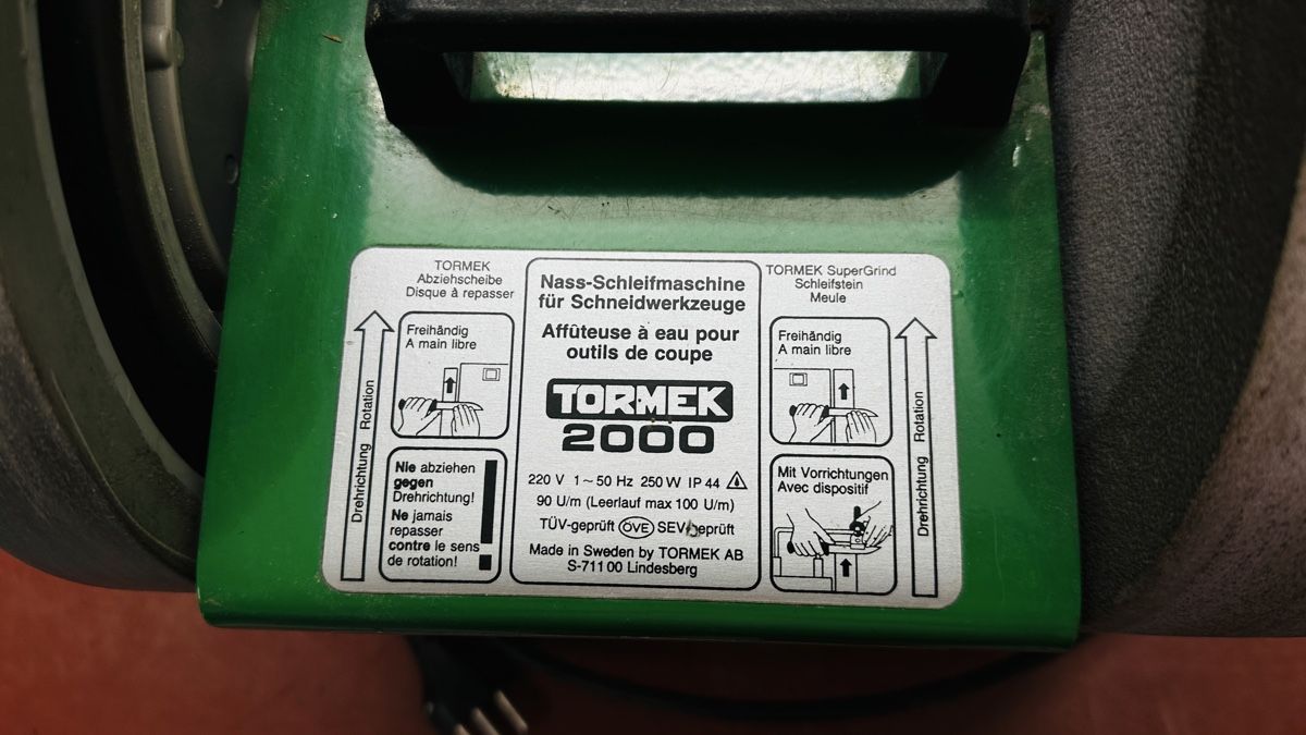 Aiguiseuses & polisseuses: Schleifmaschine  – D'occasion à Oberbuchsiten par Schmbe 1
