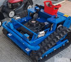 Robot Rasenmäher mit Raupen, Fernbedient usw