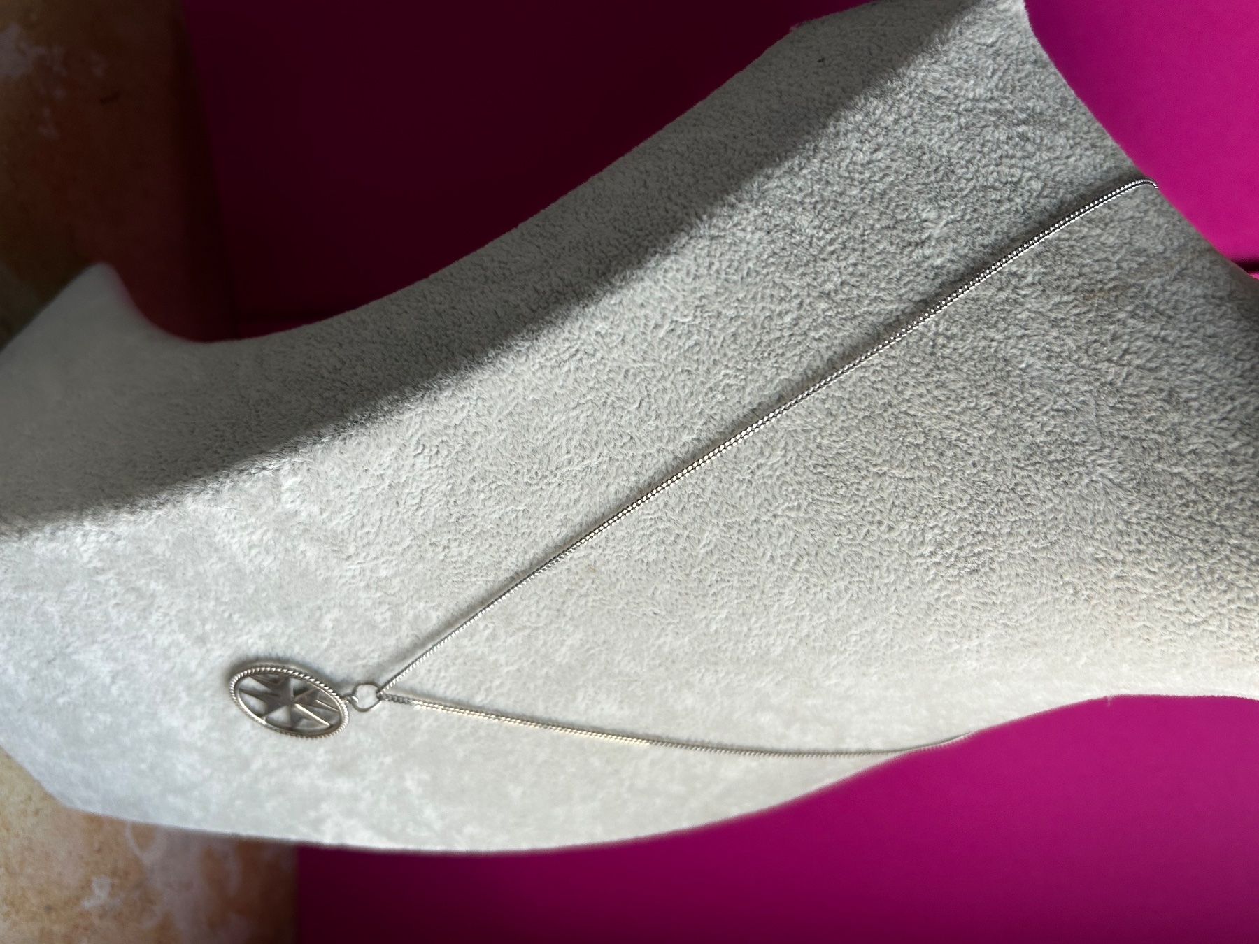 Catenine: Silberkette mit Glückskleeblatt Abstrakt – Usato da Dittingen venduto da Bellevista 4