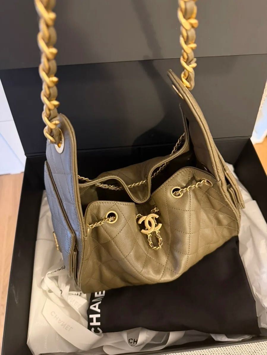 Chanel Sacs femmes: Chanel 25 small, khaki – Neuf (Voir description) à Triesen par atos87