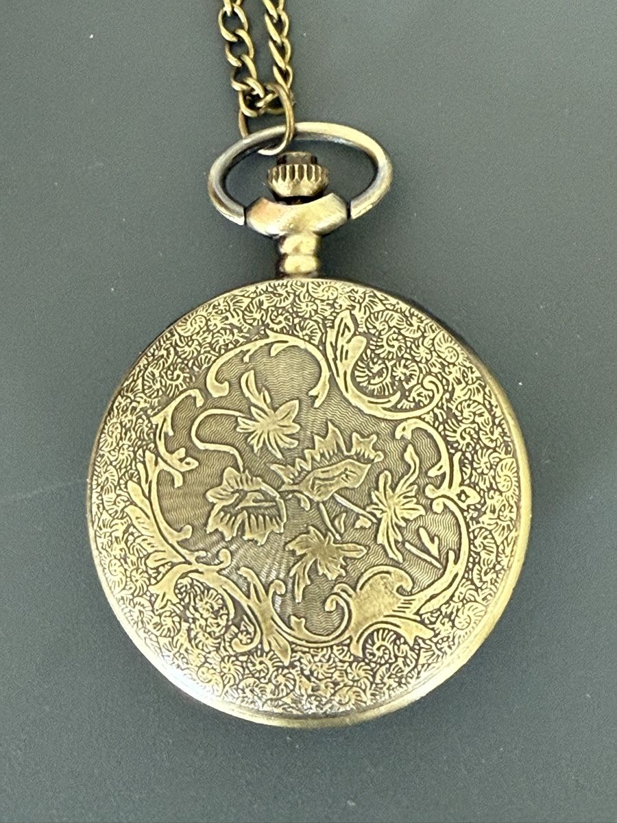 Uhren: Taschenuhr mit Hirsch-Motiv – Gebraucht aus Arbon von Jelmo 3