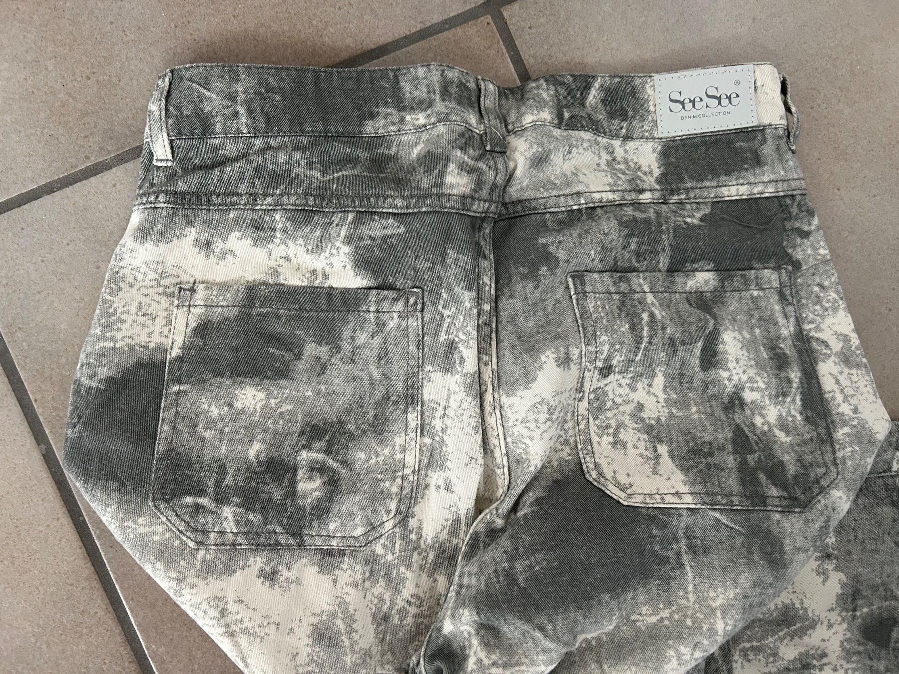 Jeans: Jeans Printed See See Grösse 38 – Nuovo (secondo la descrizione) da Dagmersellen venduto da sniff64 1