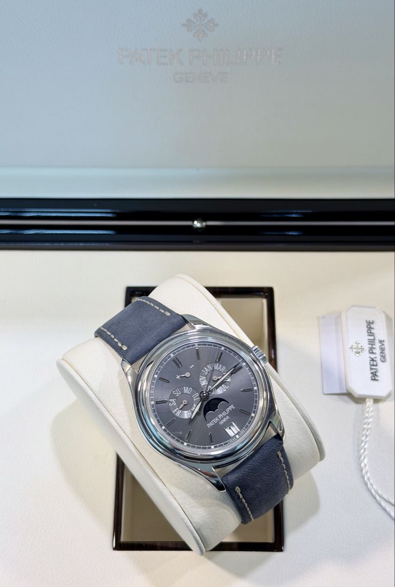 Patek Philippe Orologi: Patek Philippe Annual Calendar 5146P CH-Fullset – Usato da Zürich venduto da WATCHROOM 6