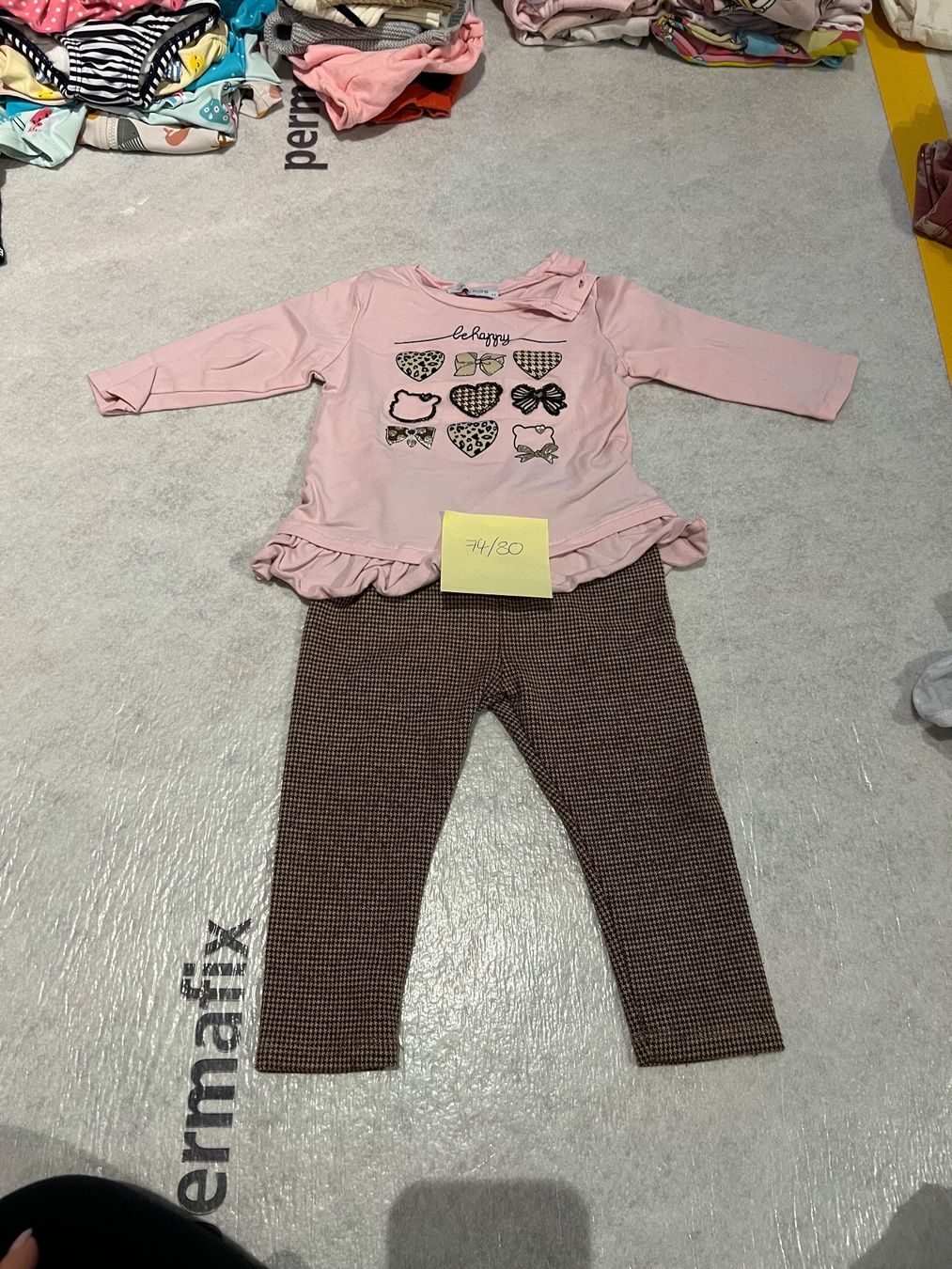 Vestiti & Gonne: ** Mädchenkleid, Grösse 74-80 - ab 1 Stutz** – Usato da Widen venduto da Pskizi