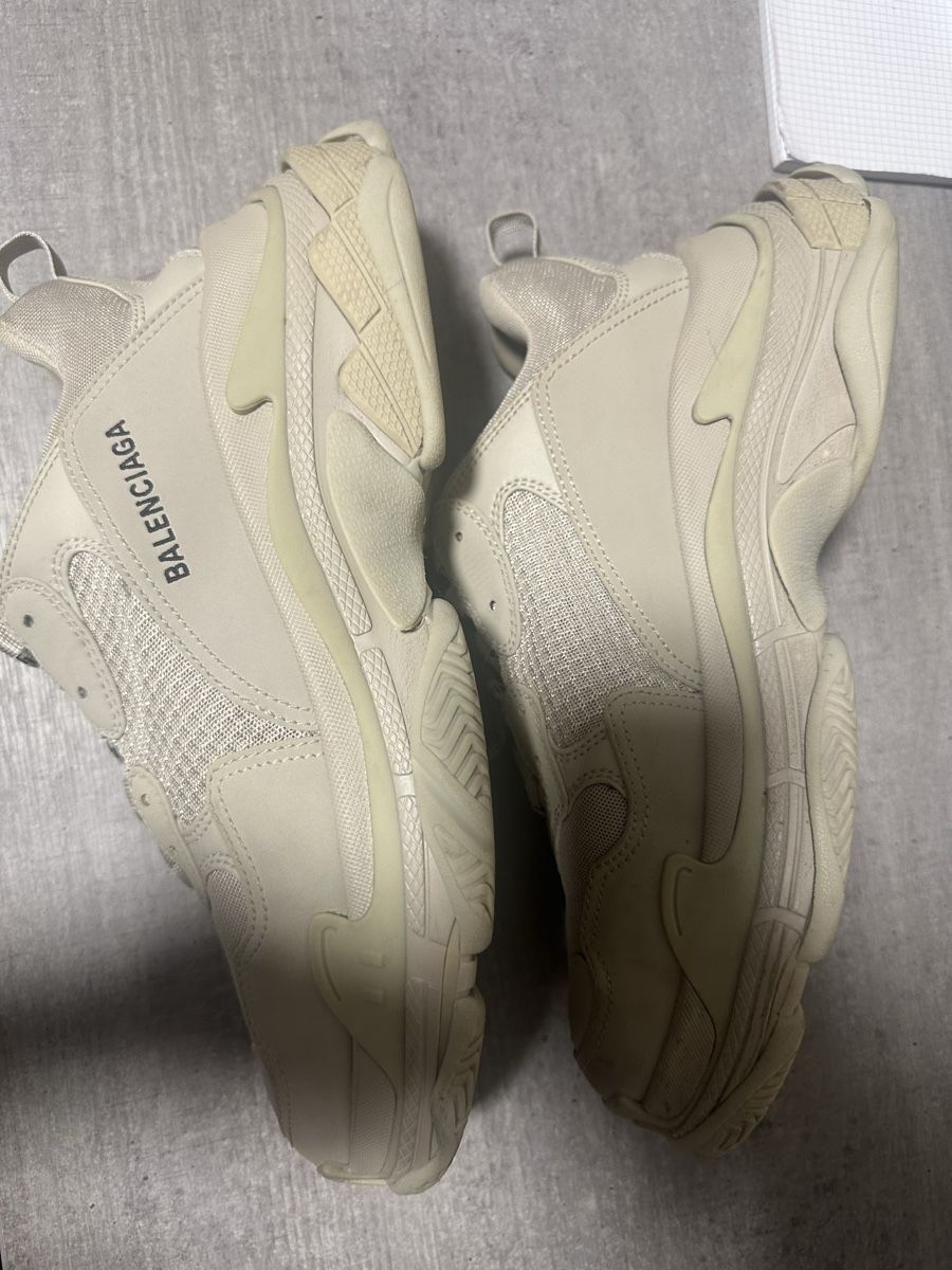 Scarpe da uomo: Balenciaga Triple S Sneaker Beige, Gr. 45 – Usato da Frauenfeld venduto da 1PegPeg1 2