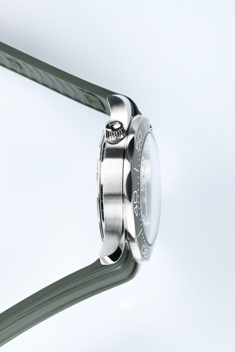 Omega Orologi: Omega Seamaster Diver 300M Ref. 210.32.42.20.10.001 – Nuovo e nell'imballaggio originale da Zug venduto da Avent0ri_by_Montauk 4