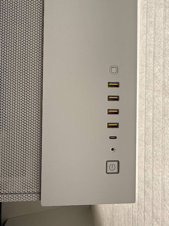 Custodie: Corsair 6500D Airflow ATX – Usato da Herisau venduto da ArmandoSalazar