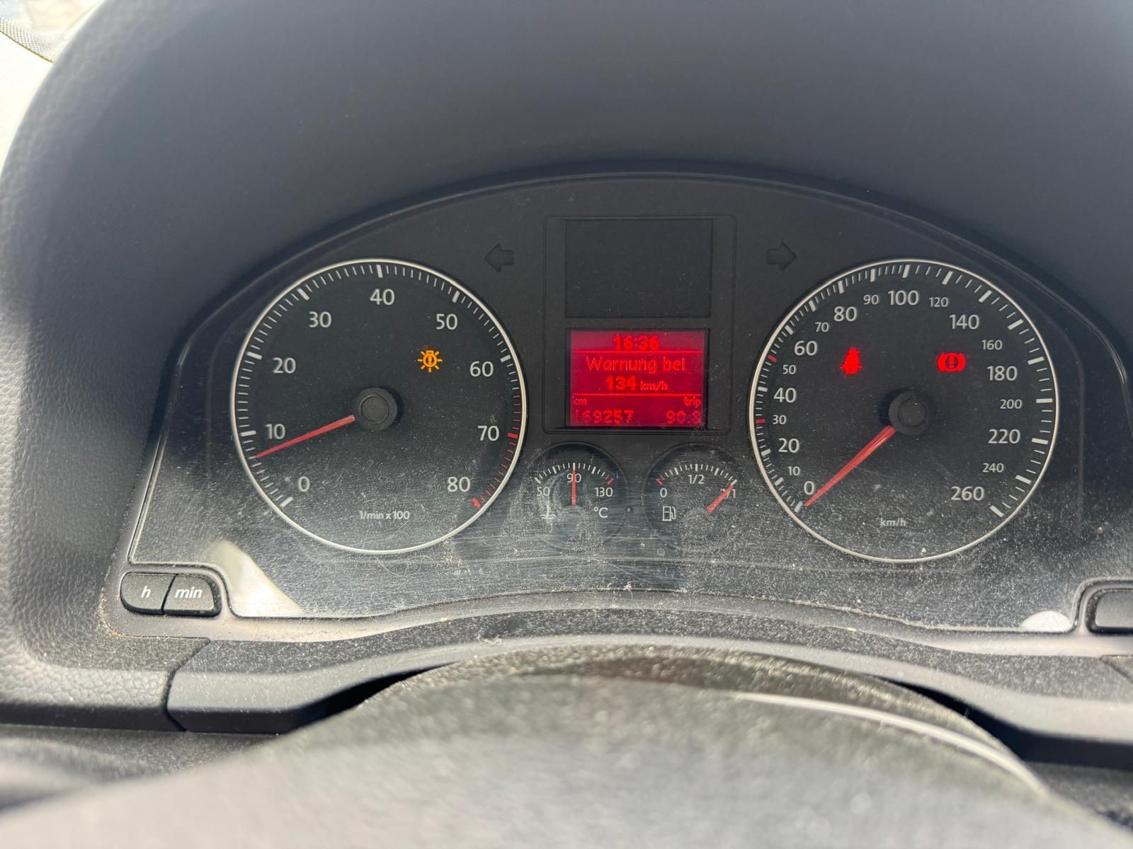 VW Automobili: VW Golf V 1.4 Benziner handschaltung – Usato da Eschen venduto da kingkong010 6