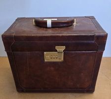 Vintage-Beautycase / Kosmetikkoffer aus braunem Echtleder