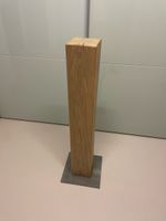 Holzsockel mit Stahlplatte