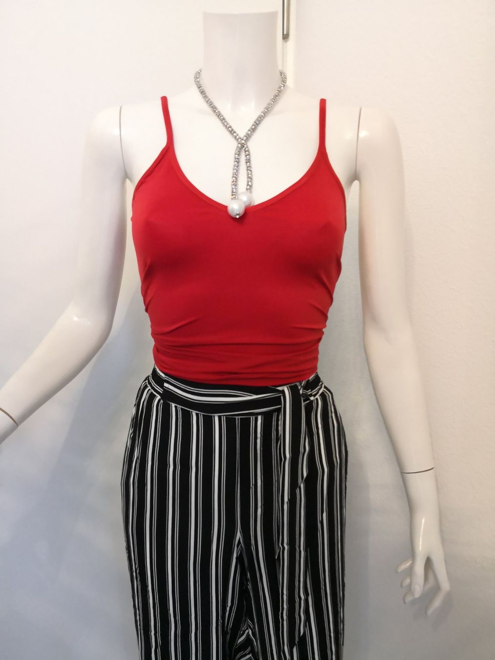 Mango Top: 🤩MANGO TOP ROT – Nuovo (secondo la descrizione) da Olten venduto da Naja-Twins-Twins 2