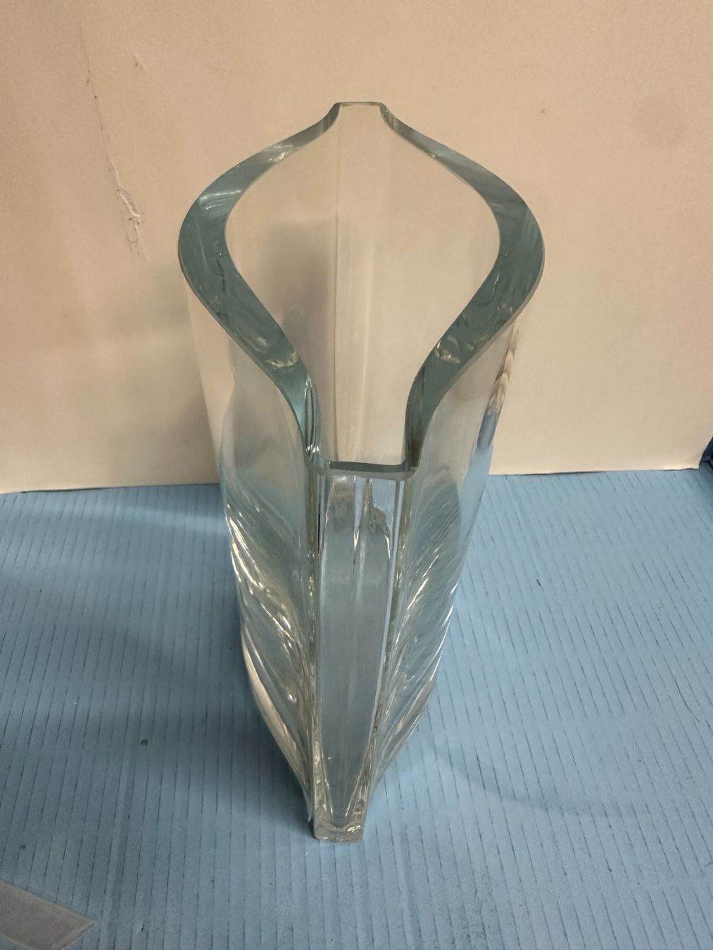 Vasi & Recipienti: Vase en verre transparent asymétrique – Usato da Lausanne venduto da gio_vintage17 2