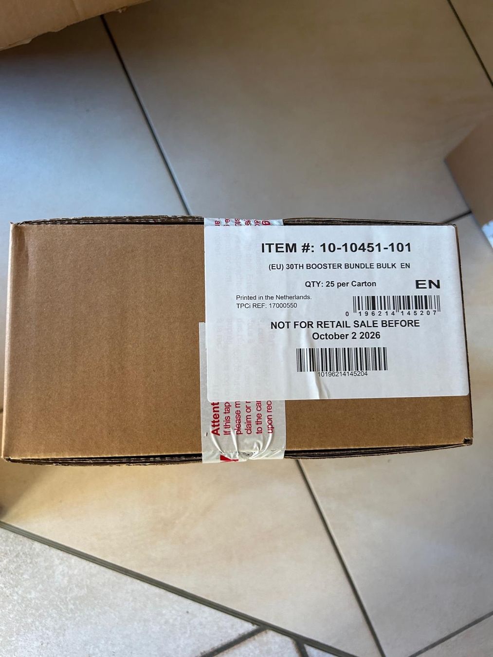 Pokémon Carte collezionabili: Pokemon  Case 30th Celebration Booster Bundle x 25 FR – Nuovo e nell'imballaggio originale da Nyon venduto da Kumaz