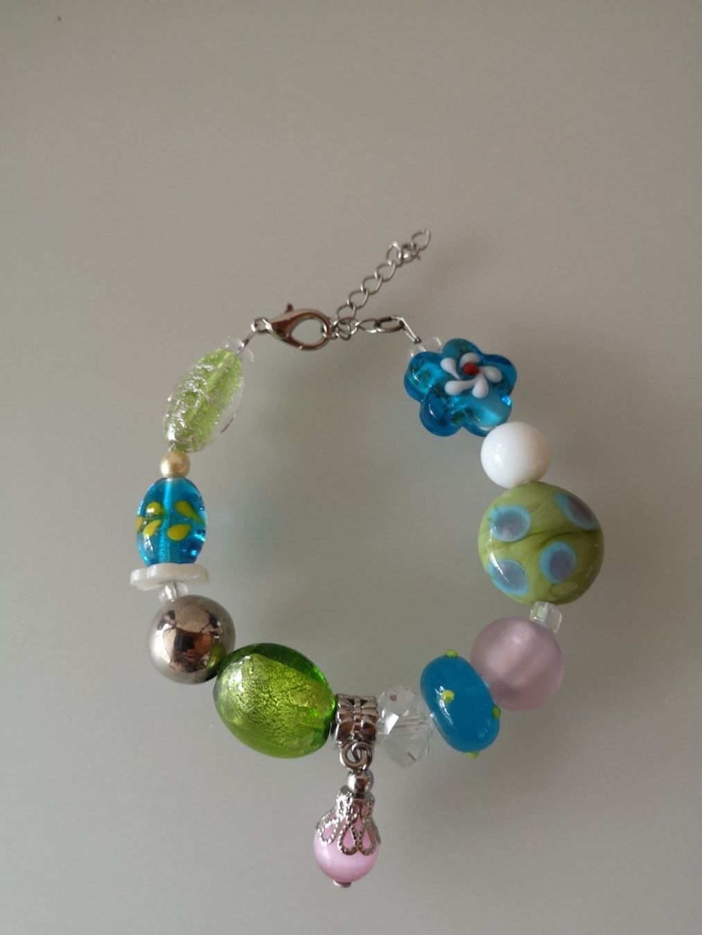 Bracciali & Braccialetti: Schönes Armband Glas türkis rosa – Nuovo (secondo la descrizione) da Ennetbaden venduto da Rosen1