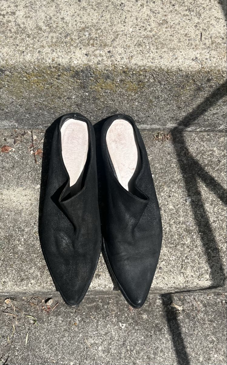 Damenschuhe: Spitze Wildleder Mules – Gebraucht aus Bern von Ansc1256