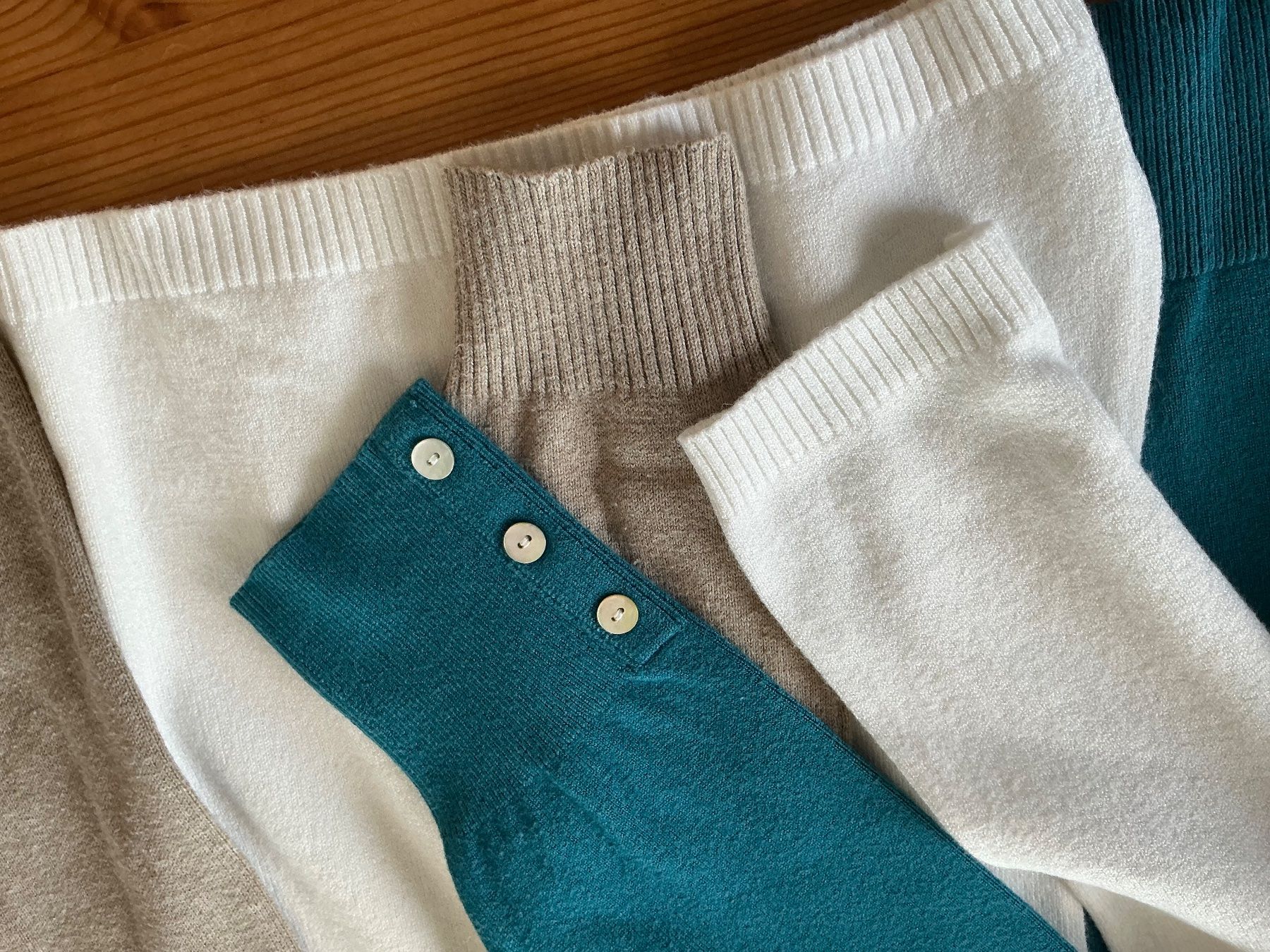 Zara Lotti di vestiti: NEUWERTIG:  3 Pullover,  Gr.  M/L – Usato da Aesch BL venduto da Fortexx 4